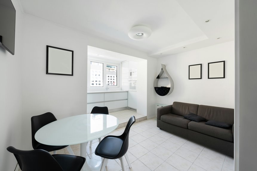 cozy two bedroom 900ft